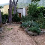 مزرعة للإقامة Organic Farm كاستيلوزو
