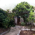 مزرعة للإقامة Organic Farm *