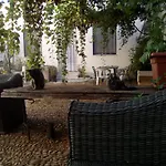مزرعة للإقامة Organic Farm