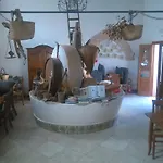 Organic Farm مزرعة للإقامة كاستيلوزو